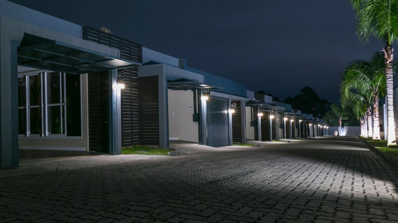 Bangalo Motel By Drops (Adults Only) Santa Maria  Luaran gambar
